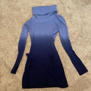 Blue ombré tunic sweater